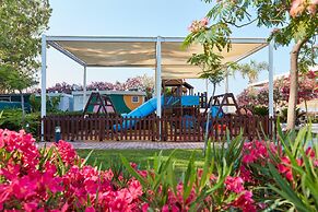 Grand Park Lara