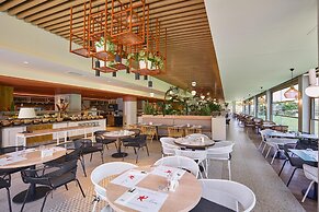 Grand Park Lara
