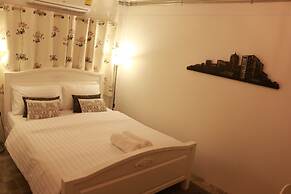 Finlay House - Hostel