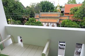 Finlay House - Hostel