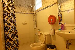 Finlay House - Hostel