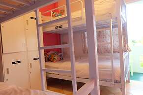 Finlay House - Hostel