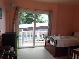 Moon Travel Guesthouse