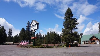 Eagle Crater Lake Inn