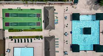 French Quarter Resort by Coolvacay