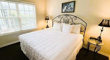 French Quarter Resort by Coolvacay