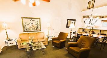 French Quarter Resort by Coolvacay