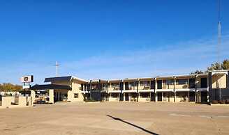 The Hastings Inn Salina