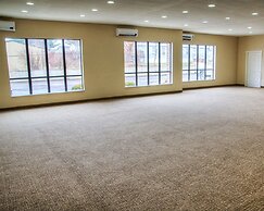 Comfort Suites Plymouth near US-30