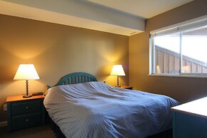 Marketplace Lodge by Whistler Retreats