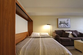 Marketplace Lodge by Whistler Retreats