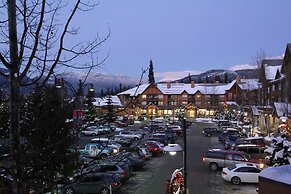 Marketplace Lodge by Whistler Retreats