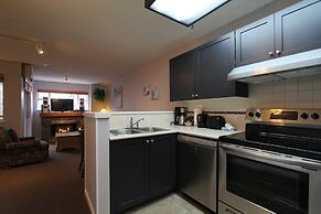 Marketplace Lodge by Whistler Retreats