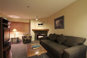 Marketplace Lodge by Whistler Retreats