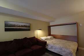 Marketplace Lodge by Whistler Retreats