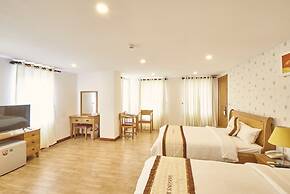 Sai Gon's Book Hotel - The Airport Front