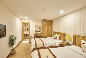 Sai Gon's Book Hotel - The Airport Front