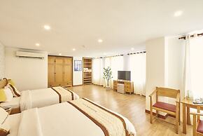 Sai Gon's Book Hotel - The Airport Front