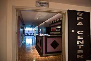 Mg White Lilyum Hotel