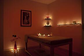 Mg White Lilyum Hotel