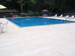 Bear Cave RV Campground