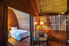 Sukanusa Luxury Huts