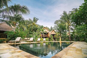 Sukanusa Luxury Huts