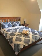 AAt 28 Goldsmith Motel