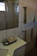 AAt 28 Goldsmith Motel