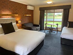 AAt 28 Goldsmith Motel