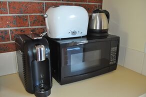 AAt 28 Goldsmith Motel