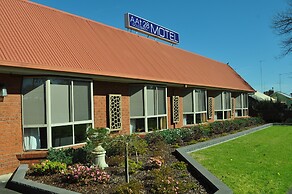 AAt 28 Goldsmith Motel