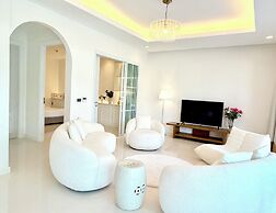 The Pelican Residence & Suite Krabi