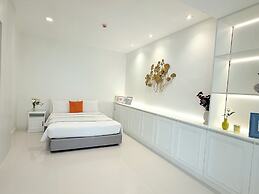 The Pelican Residence & Suite Krabi