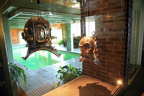 Green Hotel