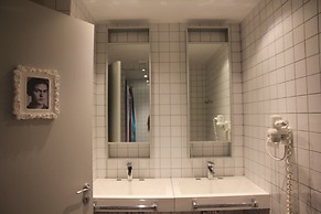 Don Moustache Hostel