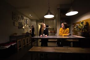 Don Moustache Hostel