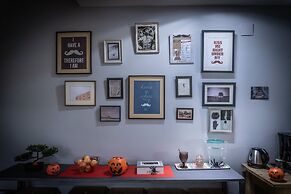 Don Moustache Hostel