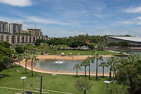 Darwin Waterfront Luxury Suites