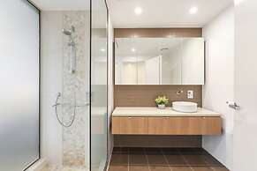 Darwin Waterfront Luxury Suites