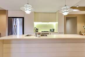 Darwin Waterfront Luxury Suites