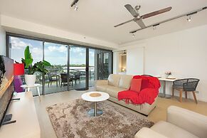 Darwin Waterfront Luxury Suites