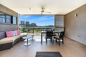 Darwin Waterfront Luxury Suites
