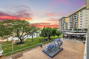 Darwin Waterfront Luxury Suites