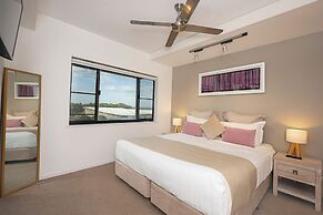 Darwin Waterfront Luxury Suites