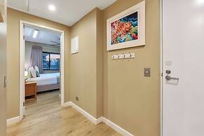 Darwin Waterfront Luxury Suites