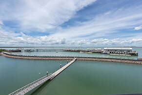 Darwin Waterfront Luxury Suites