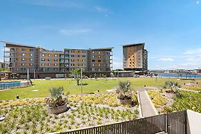 Darwin Waterfront Luxury Suites
