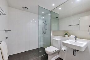 Darwin Waterfront Luxury Suites