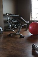 Teddy's Residential Suites Watford City